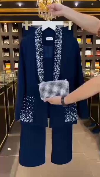 Charming Ladies suits